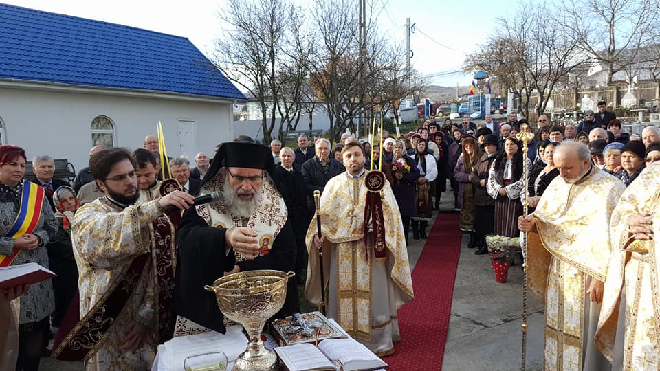 Un nou program social-filantropic în Eparhia Romanului şi Bacăului