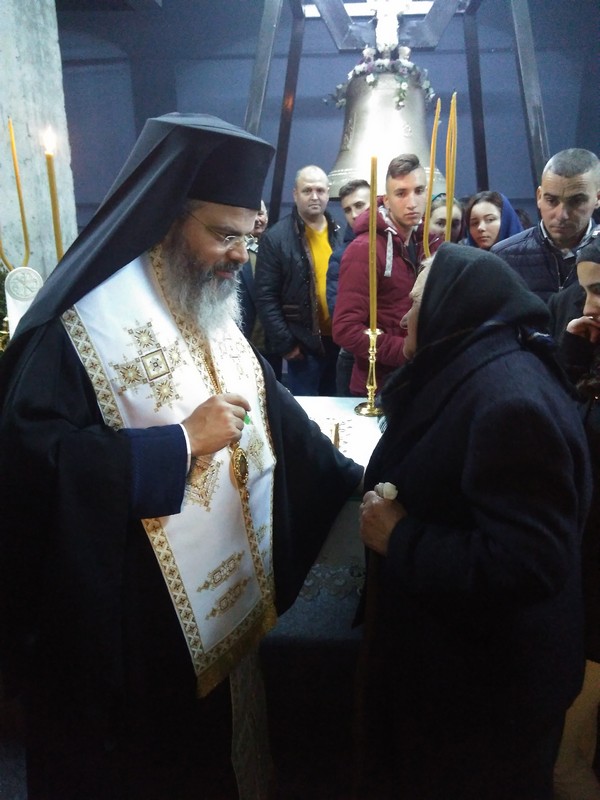 Clopotul din Filia Vaduri, sfinţit de PS Ignatie