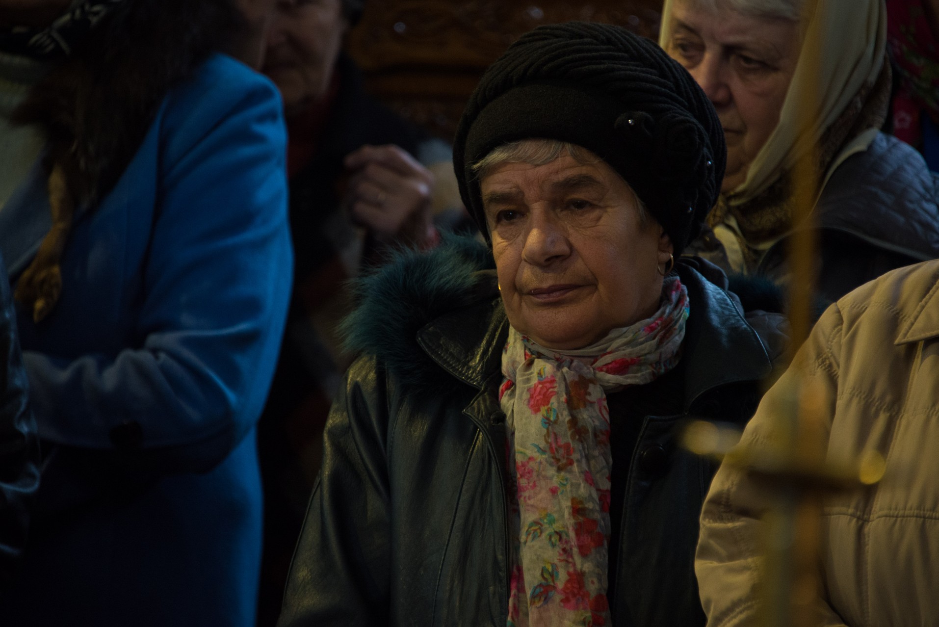 IPS Mitropolit Teofan: „Rămâne pe picioarele sale, adică puternic, doar cel care îngenunchează la rugăciune”