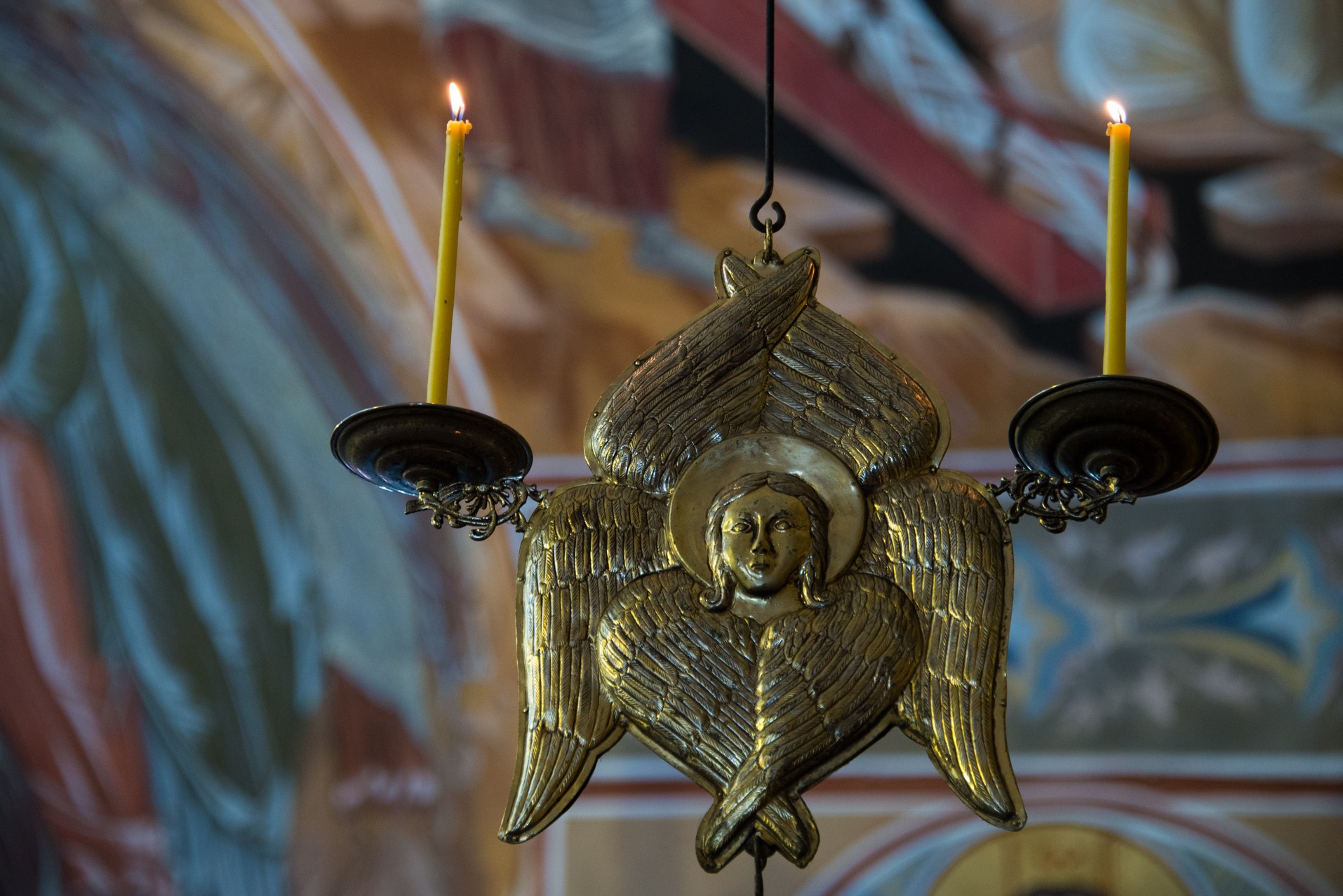 IPS Mitropolit Teofan: „Rămâne pe picioarele sale, adică puternic, doar cel care îngenunchează la rugăciune”