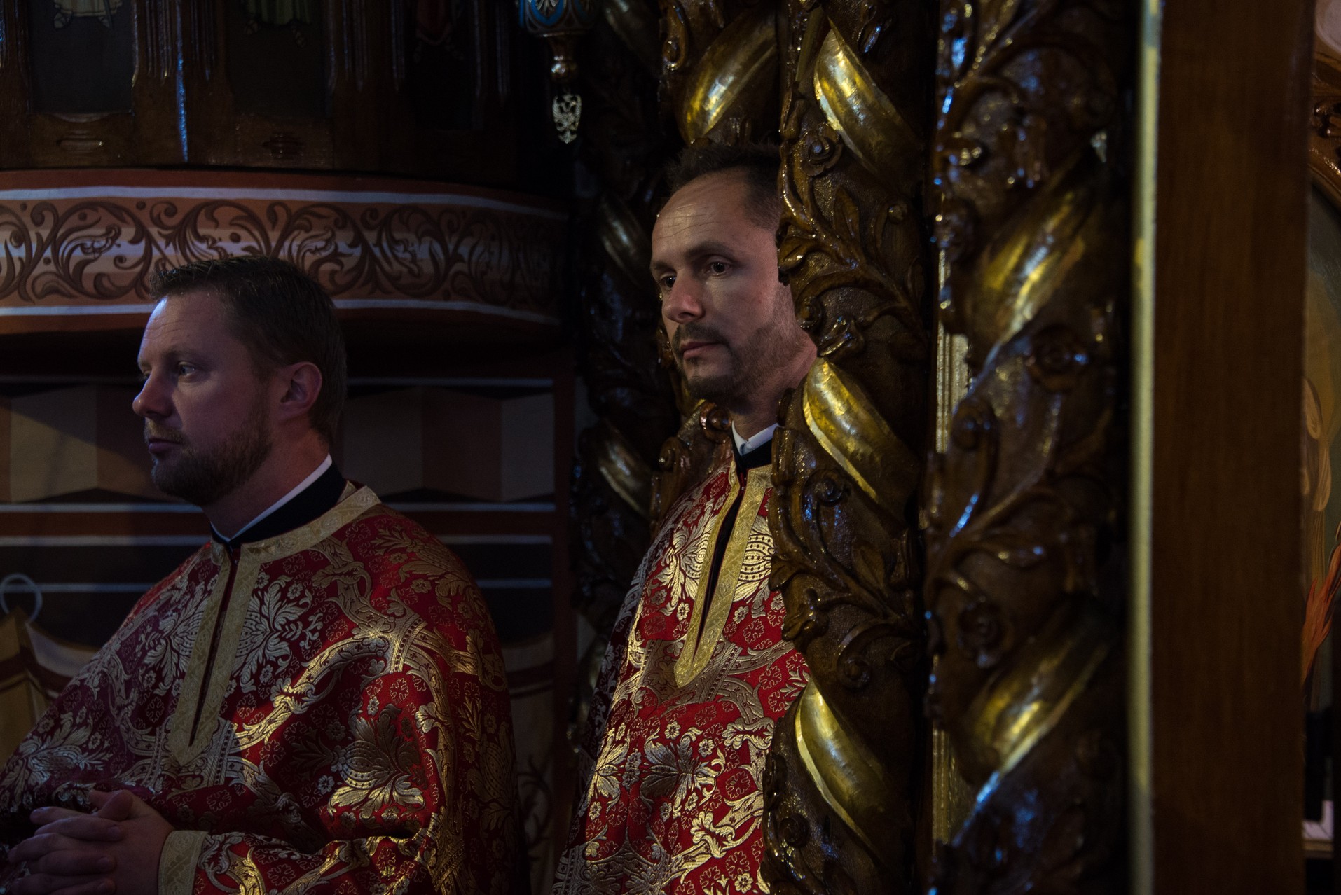 IPS Mitropolit Teofan: „Rămâne pe picioarele sale, adică puternic, doar cel care îngenunchează la rugăciune”