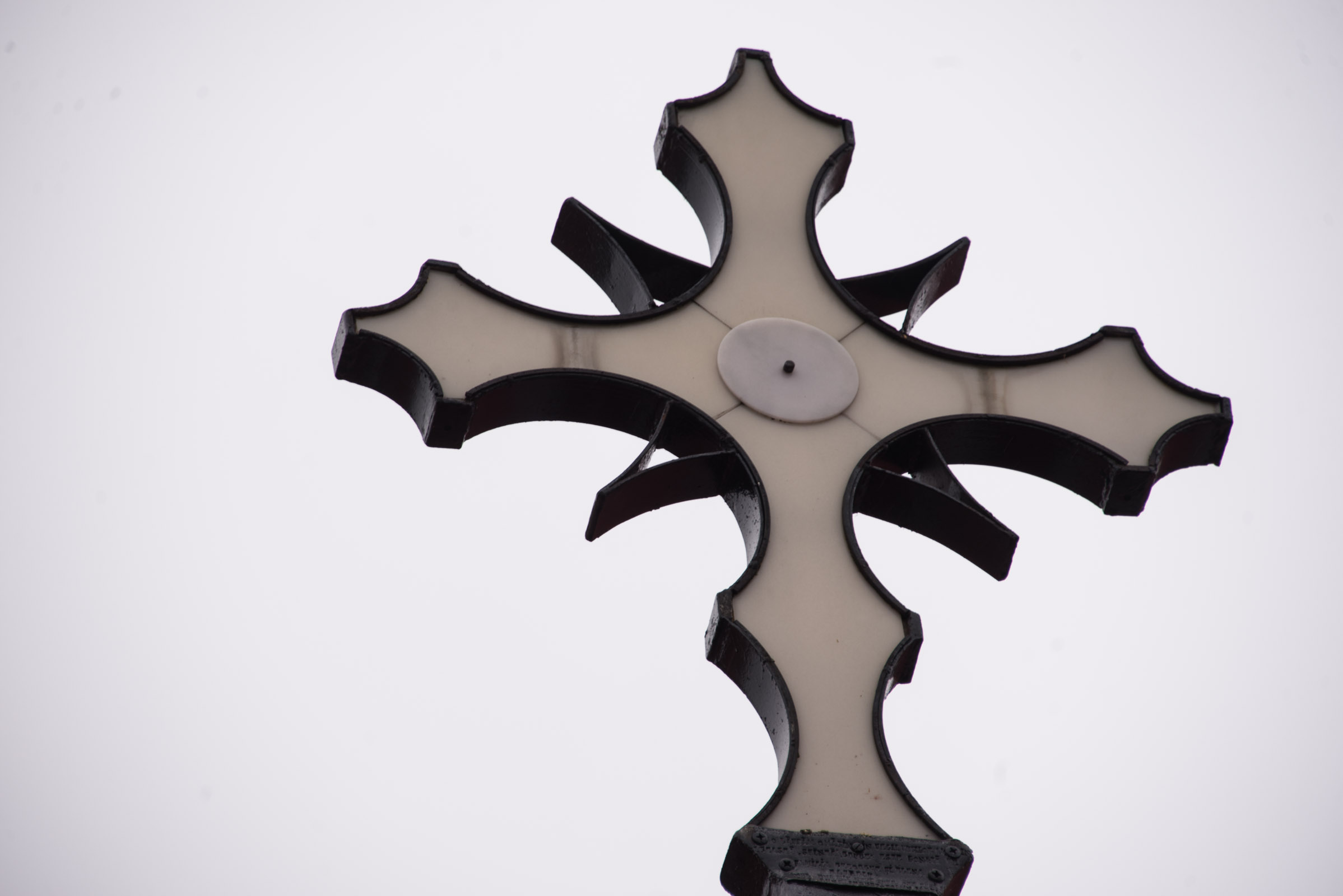 IPS Mitropolit Teofan: „Rămâne pe picioarele sale, adică puternic, doar cel care îngenunchează la rugăciune”