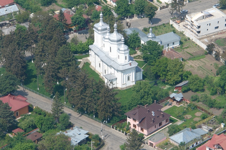Biserica „Sfântul Gheorghe“ din Roman va fi renovată cu fonduri europene Biserica „Sfântul Gheorghe“ din Roman va fi renovată cu fonduri europene