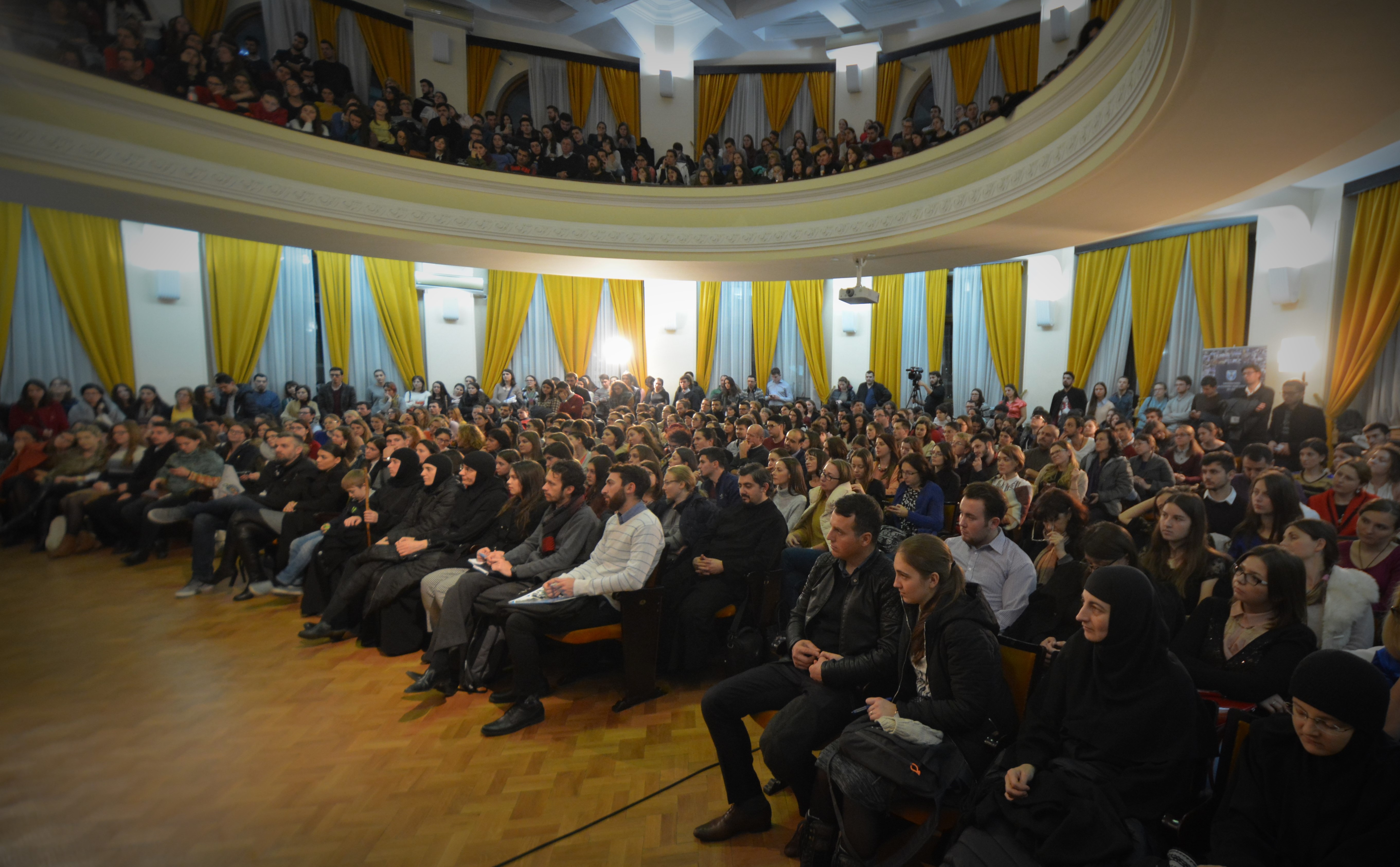 (Video) O nouă conferință susținută de Maica Siluana Vlad