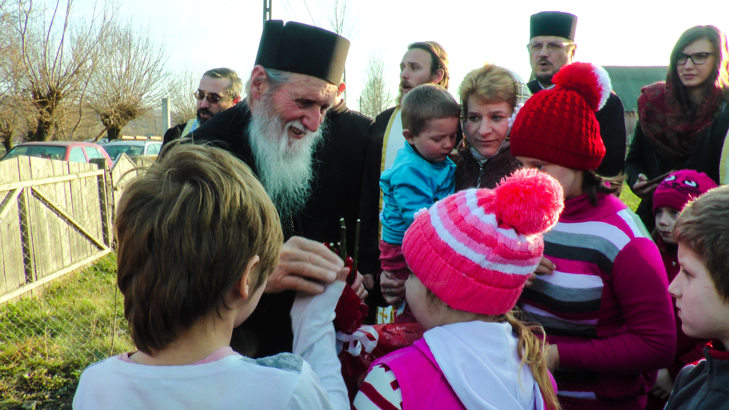 Casă nouă pentru o familie nevoiașă din Zamostea, construită de Biserica Ortodoxă Română în 19 zile