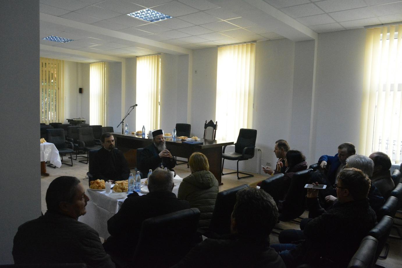 Vizite arhiereşti în Eparhia Huşilor