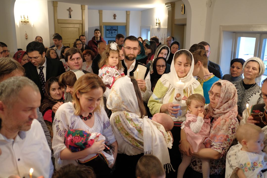 Trei ierarhi ortodocși români au slujit la Stockholm de sărbătoarea Sfântului Apostol Andrei