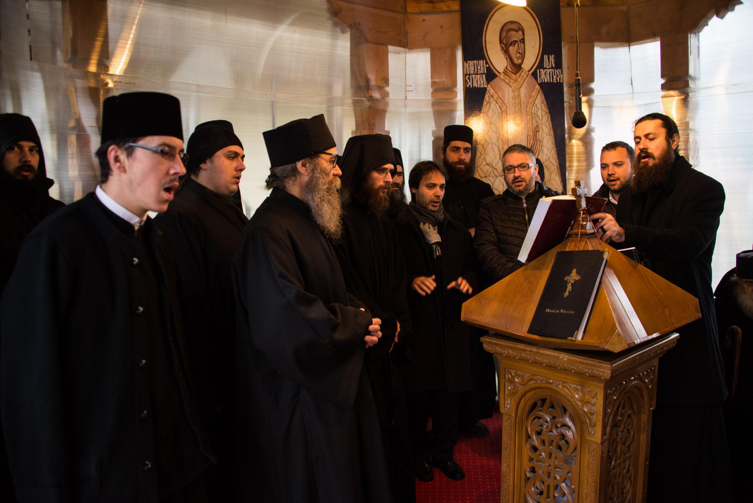 Hram la mănăstirea nemțeană Petru Vodă: „Omul are menirea să preguste din viața îngerească”