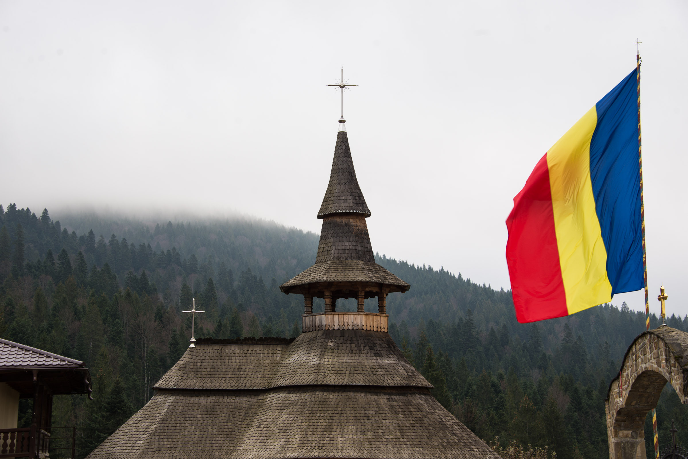 Hram la mănăstirea nemțeană Petru Vodă: „Omul are menirea să preguste din viața îngerească”