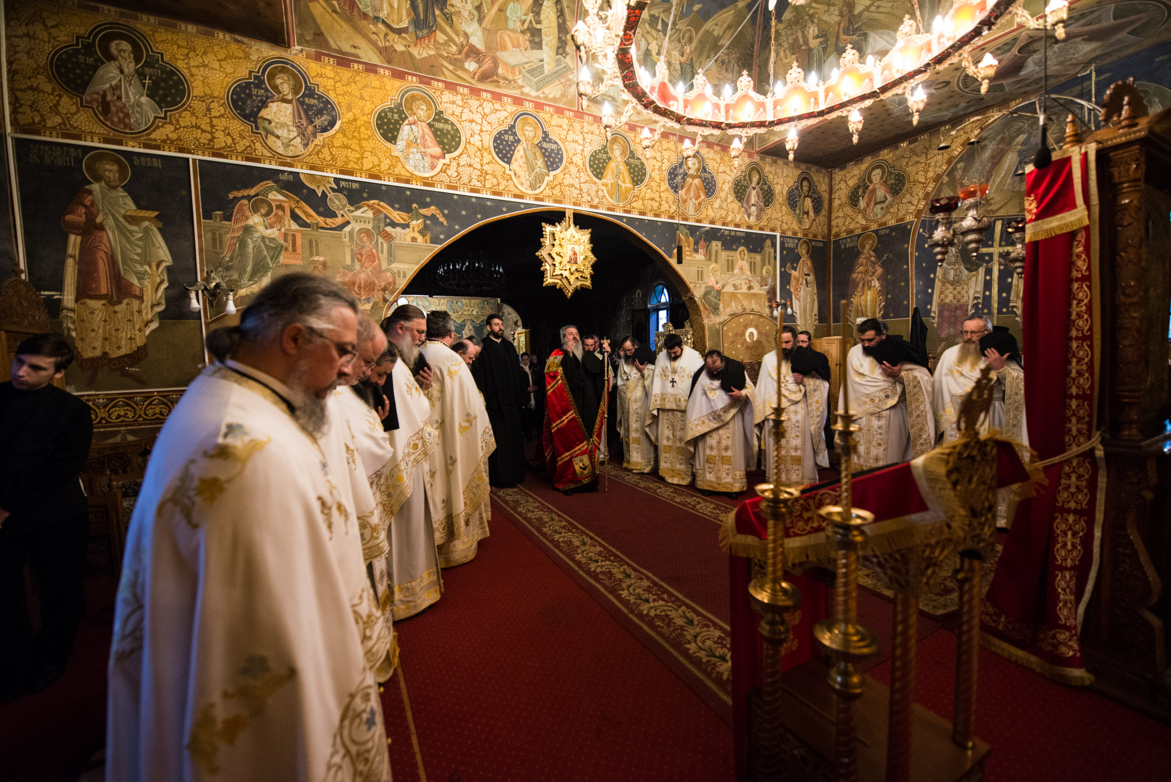 Hram la mănăstirea nemțeană Petru Vodă: „Omul are menirea să preguste din viața îngerească”