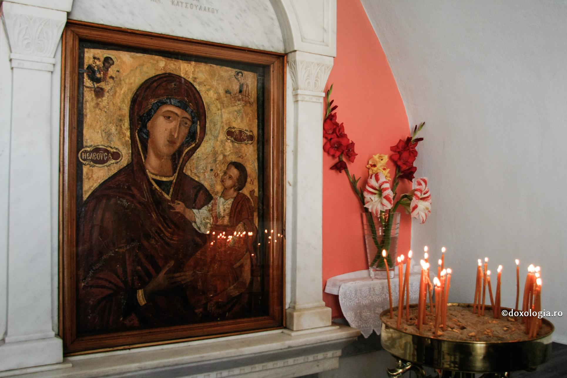 Nu e suficientă imitarea vieții de creștin. Avem nevoie de Sfintele Taine în viața noastră / Foto: Florentina Mardari icoana Maicii Domnului