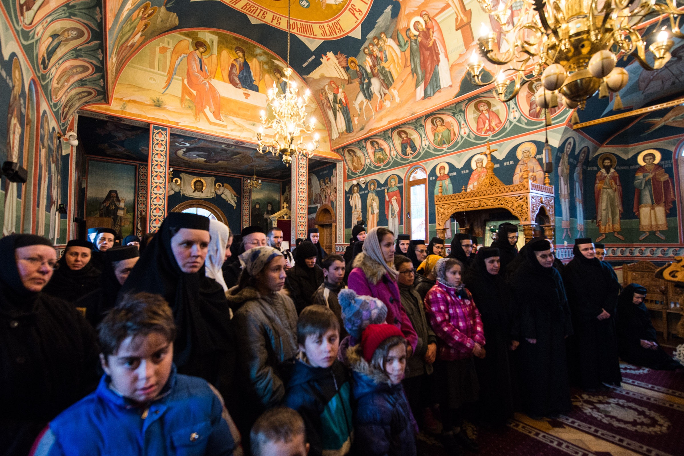 Hram la mănăstirea nemțeană Petru Vodă: „Omul are menirea să preguste din viața îngerească”