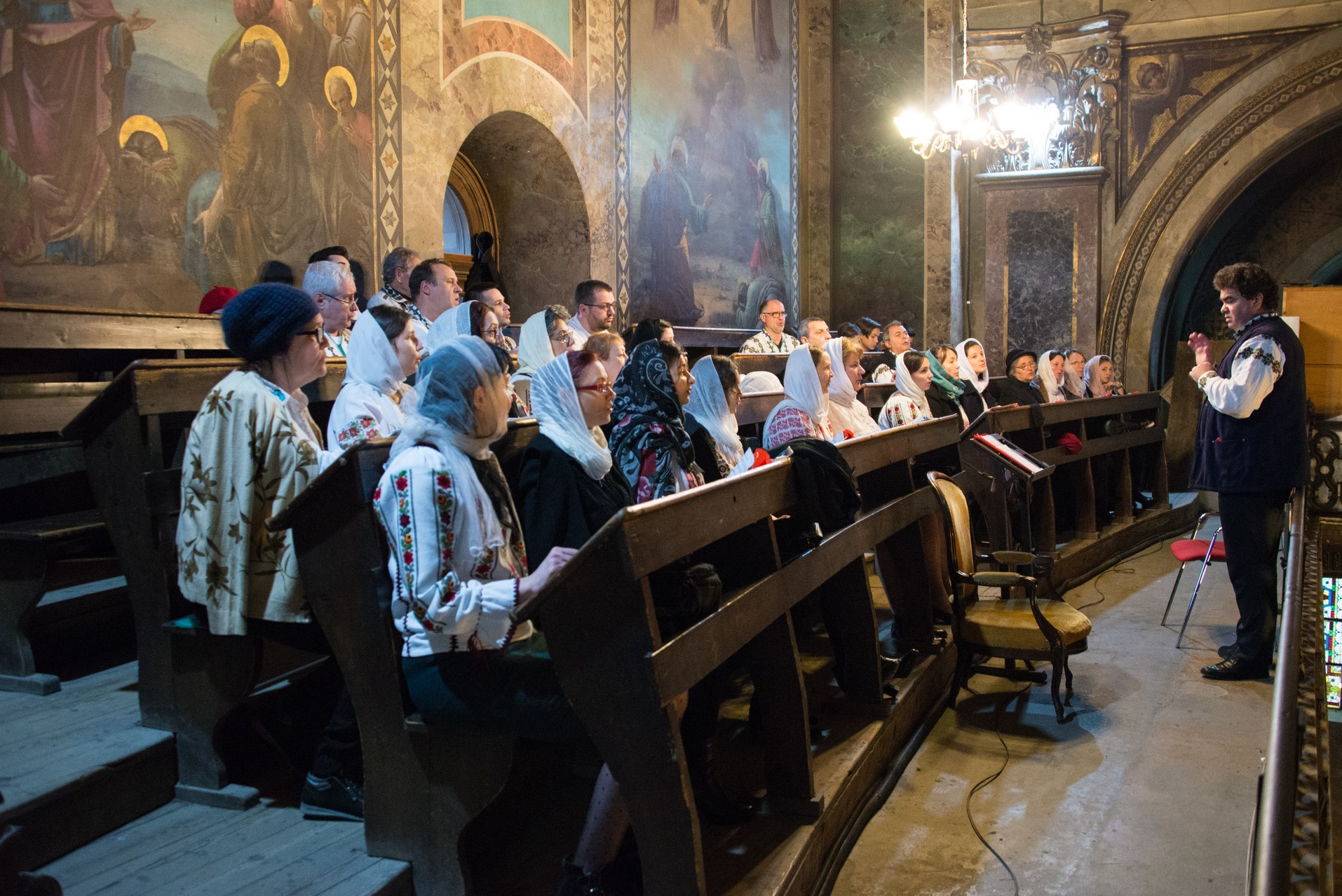 Sute de credincioși la Catedrala mitropolitană din Iași, în Prima Duminică din Postul Nașterii Domnului