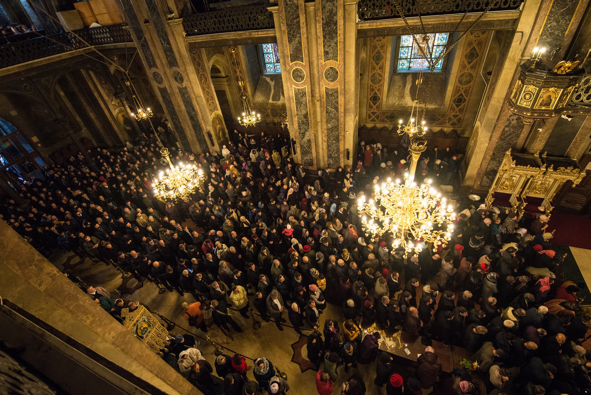 Sute de credincioși la Catedrala mitropolitană din Iași, în Prima Duminică din Postul Nașterii Domnului