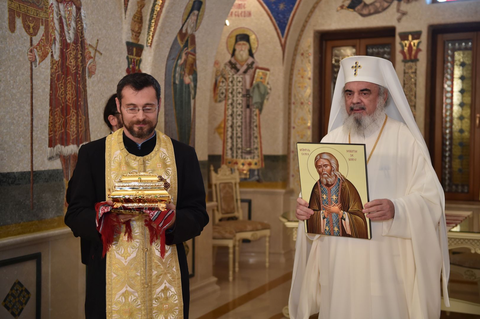 Moaștele Sfântului Serafim de Sarov au fost oferite Bisericii „Sfântul Nicolae” - Tabacu Moaștele Sfântului Serafim de Sarov au fost oferite Bisericii „Sfântul Nicolae” - Tabacu