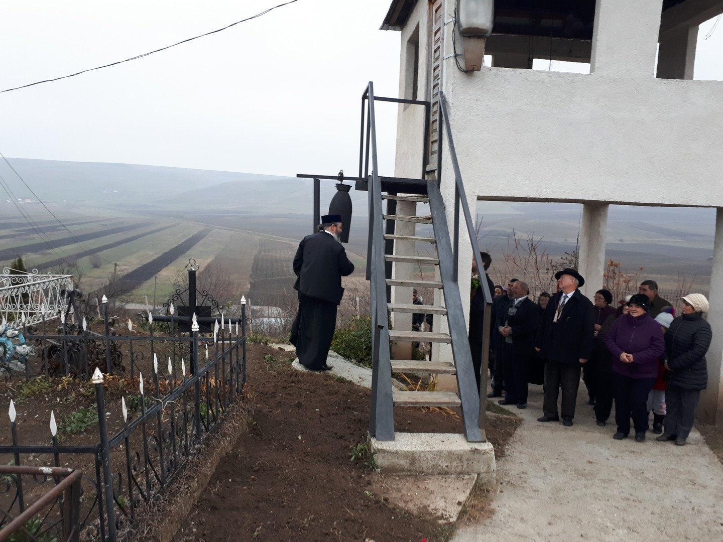 Vizită arhierească în parohiile Drujeşti şi Băcani