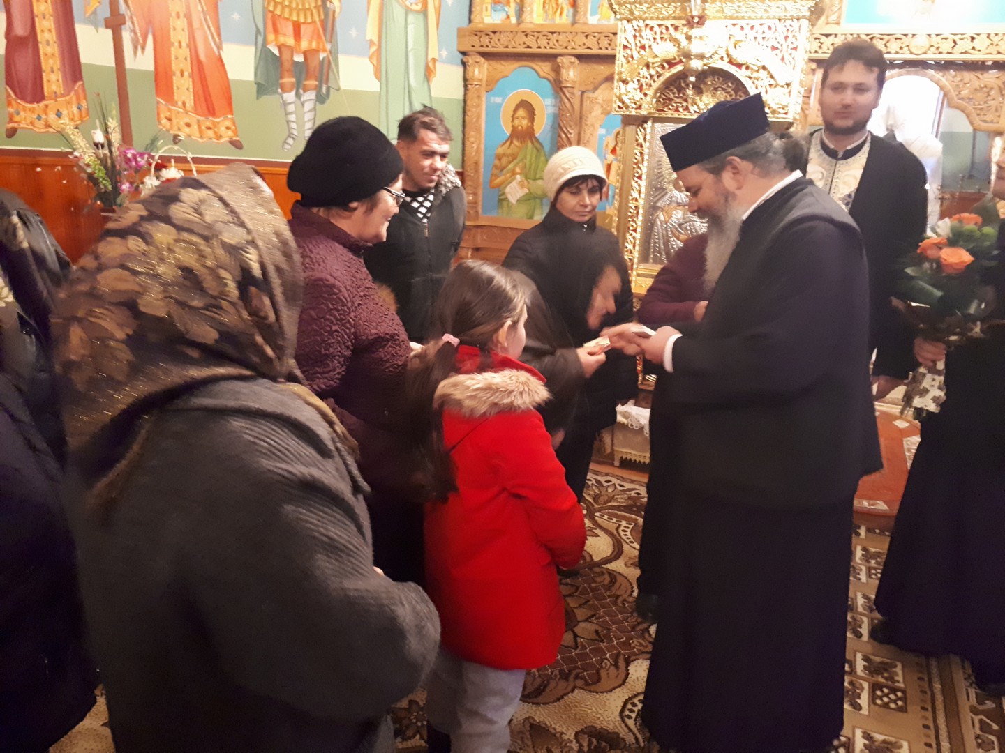 Vizită arhierească în parohiile Drujeşti şi Băcani