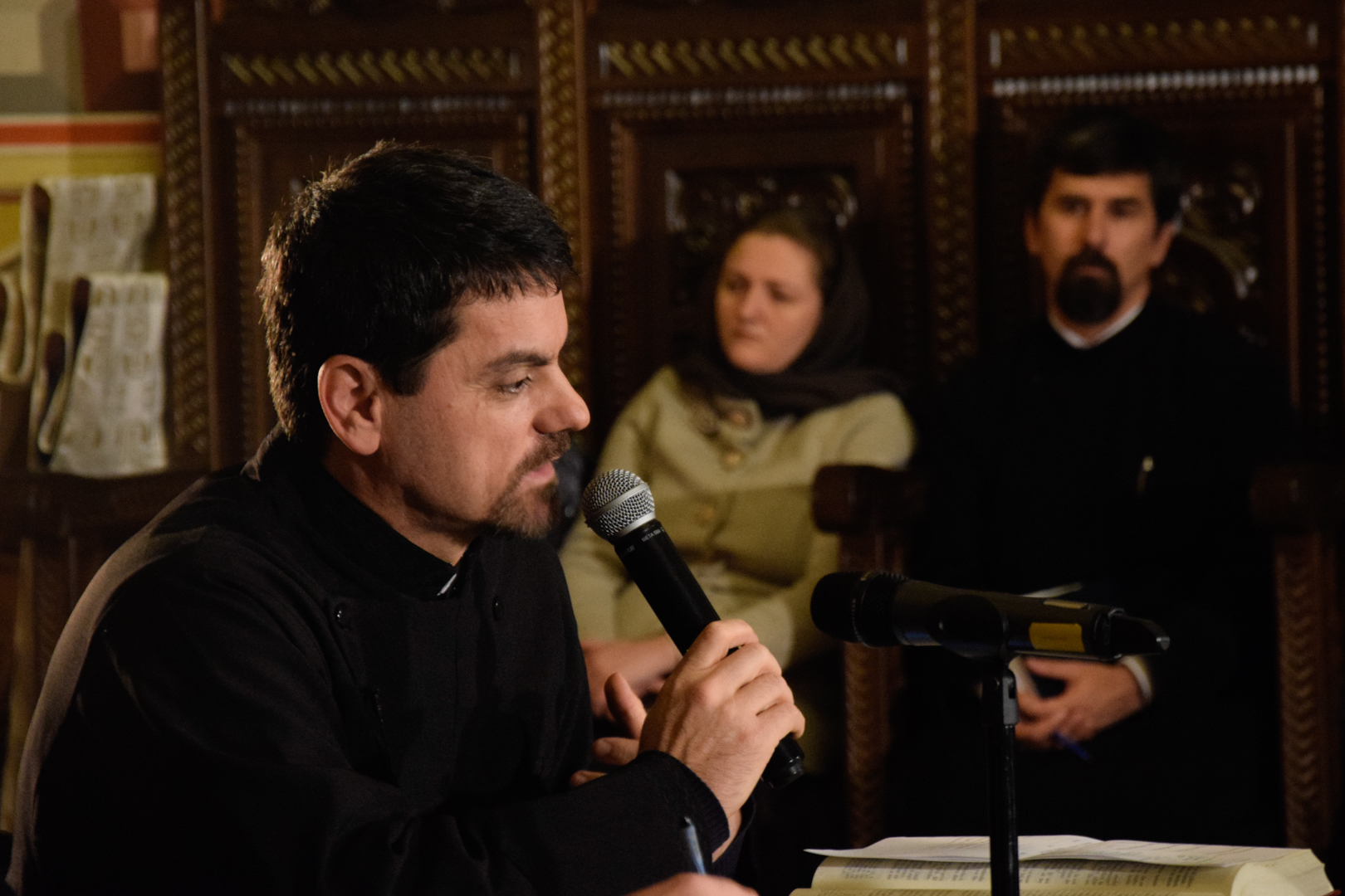 (Video) Exercițiul înfrânării și tiparele societății de consum – Diac. Lect. Adrian Sorin Mihalache | Partea I