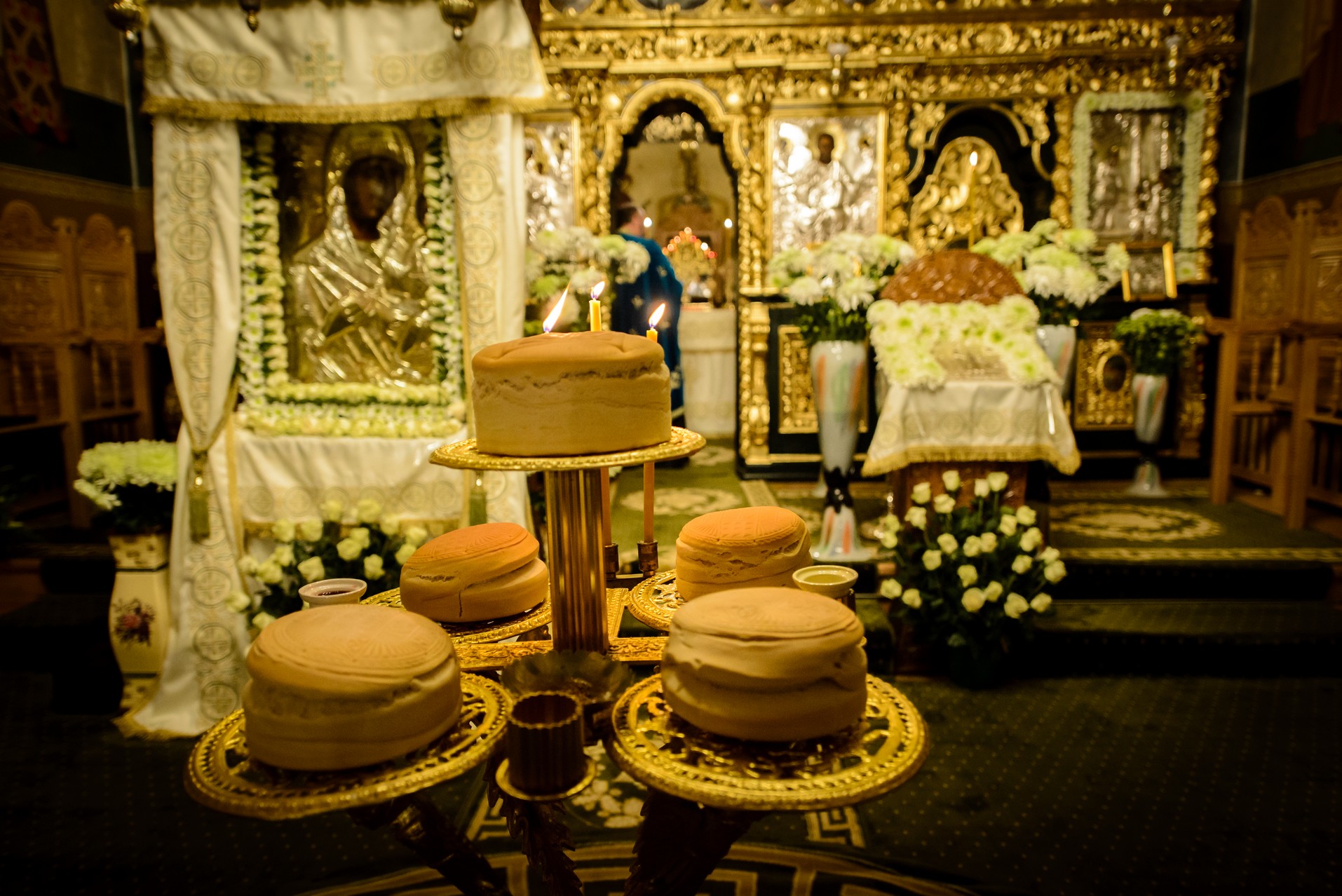 Preasfințitul Părinte Calinic Botoșăneanul, la hramul Schitului Vovidenia-Neamț: „Intrarea Maicii Domnului în biserică anticipează intrarea noastră în Biserică prin Sfintele Taine”