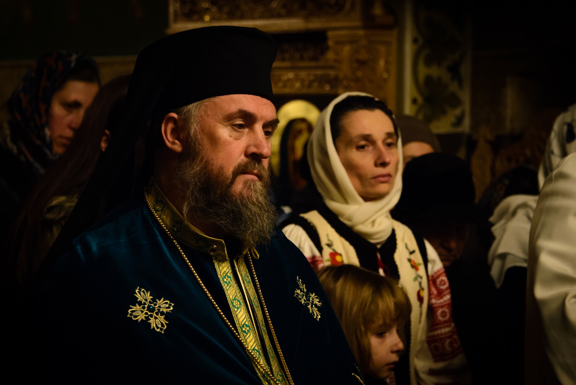 Preasfințitul Părinte Calinic Botoșăneanul, la hramul Schitului Vovidenia-Neamț: „Intrarea Maicii Domnului în biserică anticipează intrarea noastră în Biserică prin Sfintele Taine”