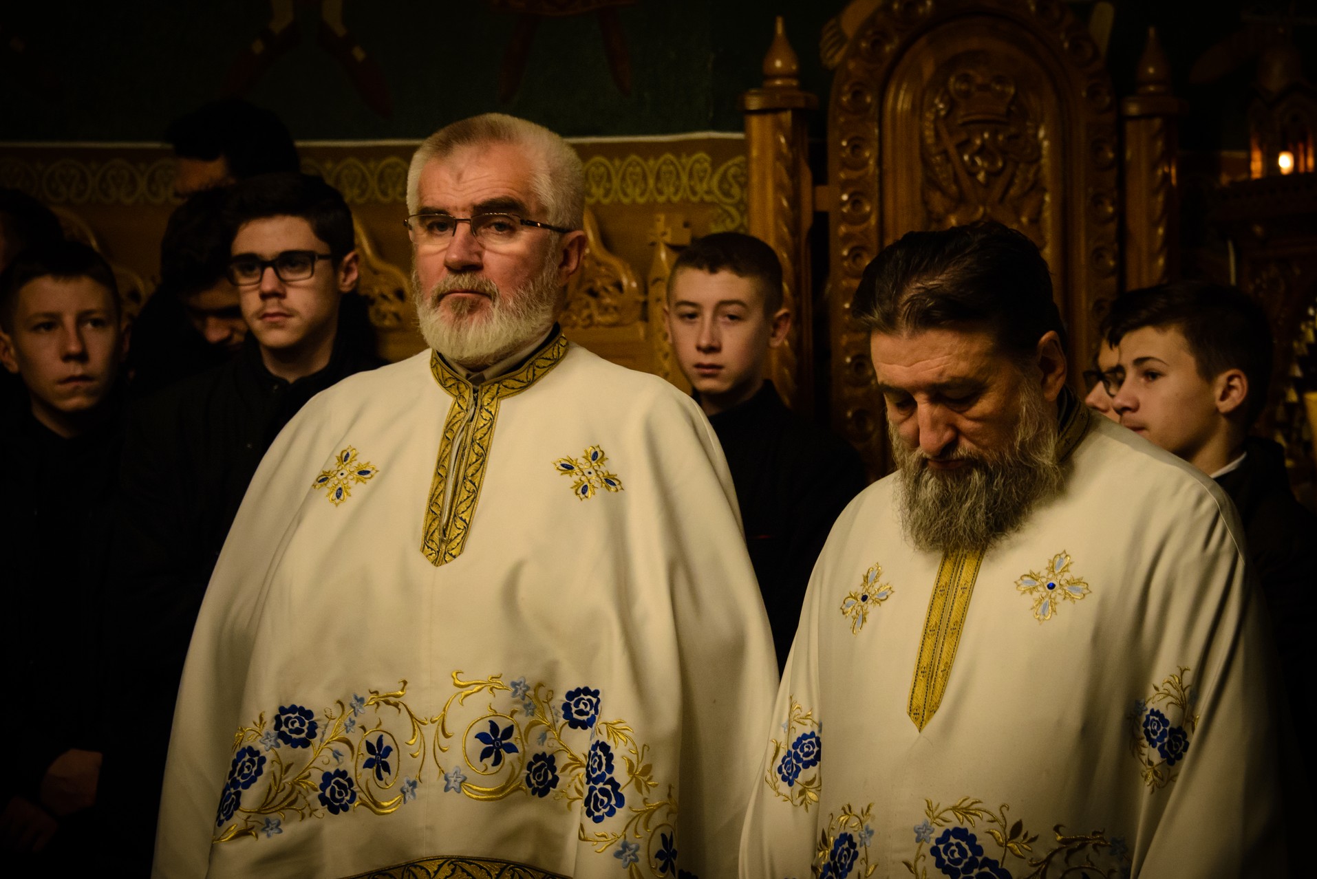 Preasfințitul Părinte Calinic Botoșăneanul, la hramul Schitului Vovidenia-Neamț: „Intrarea Maicii Domnului în biserică anticipează intrarea noastră în Biserică prin Sfintele Taine”