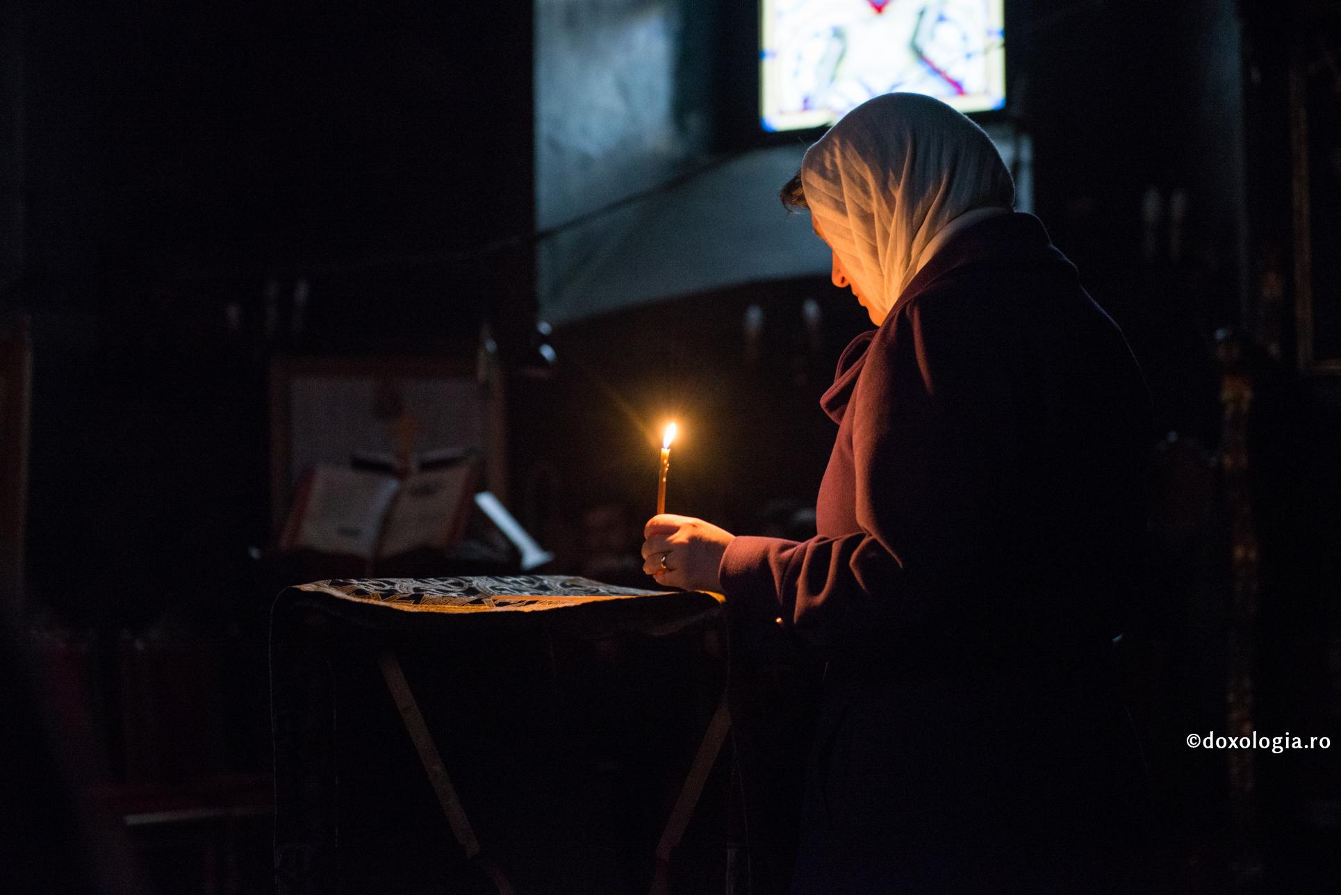 De ce în primul secol creștin slujbele aveau un caracter nocturn?