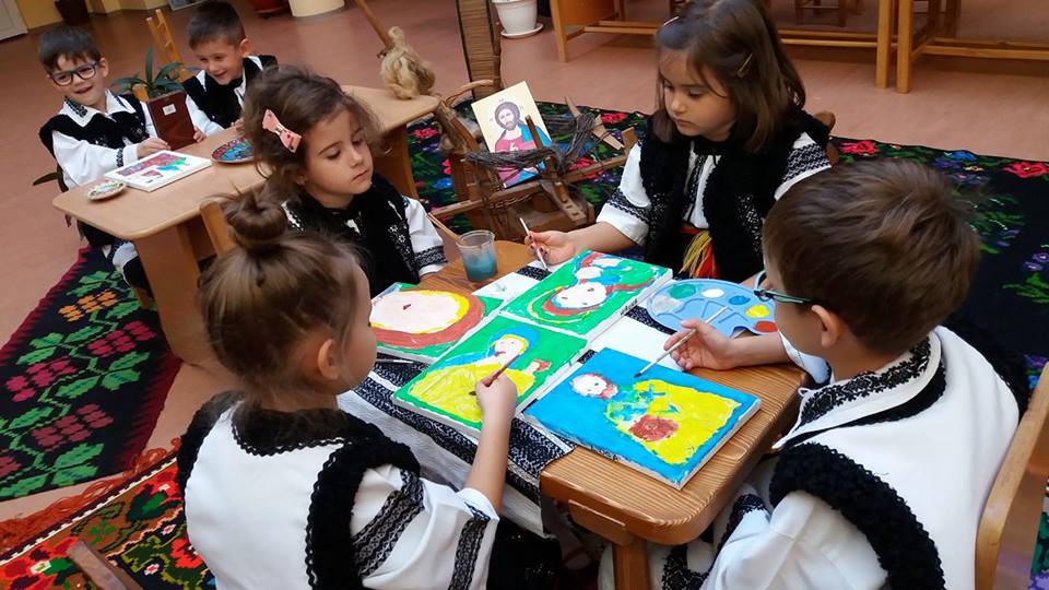 „Bun venit la șezătoare!”, la Grădinița cu Program Prelungit „Sfântul Ioan cel Nou de la Suceava“ „Bun venit la șezătoare!”, la Grădinița cu Program Prelungit „Sfântul Ioan cel Nou de la Suceava“