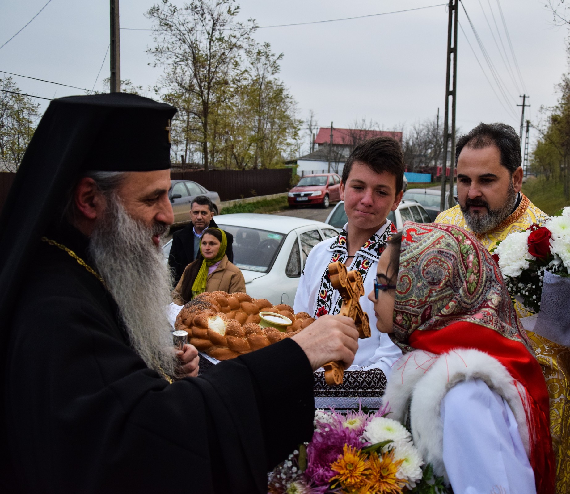 IPS Părinte Teofan, la Cerchejeni: „Cea mai mare rană sufletească este faptul că nu ne iubim îndeajuns unii pe alții”