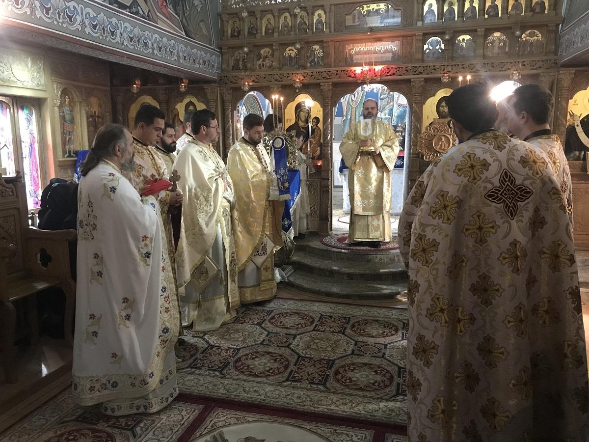 Slujbe arhiereşti la Huşi şi Mălineşti