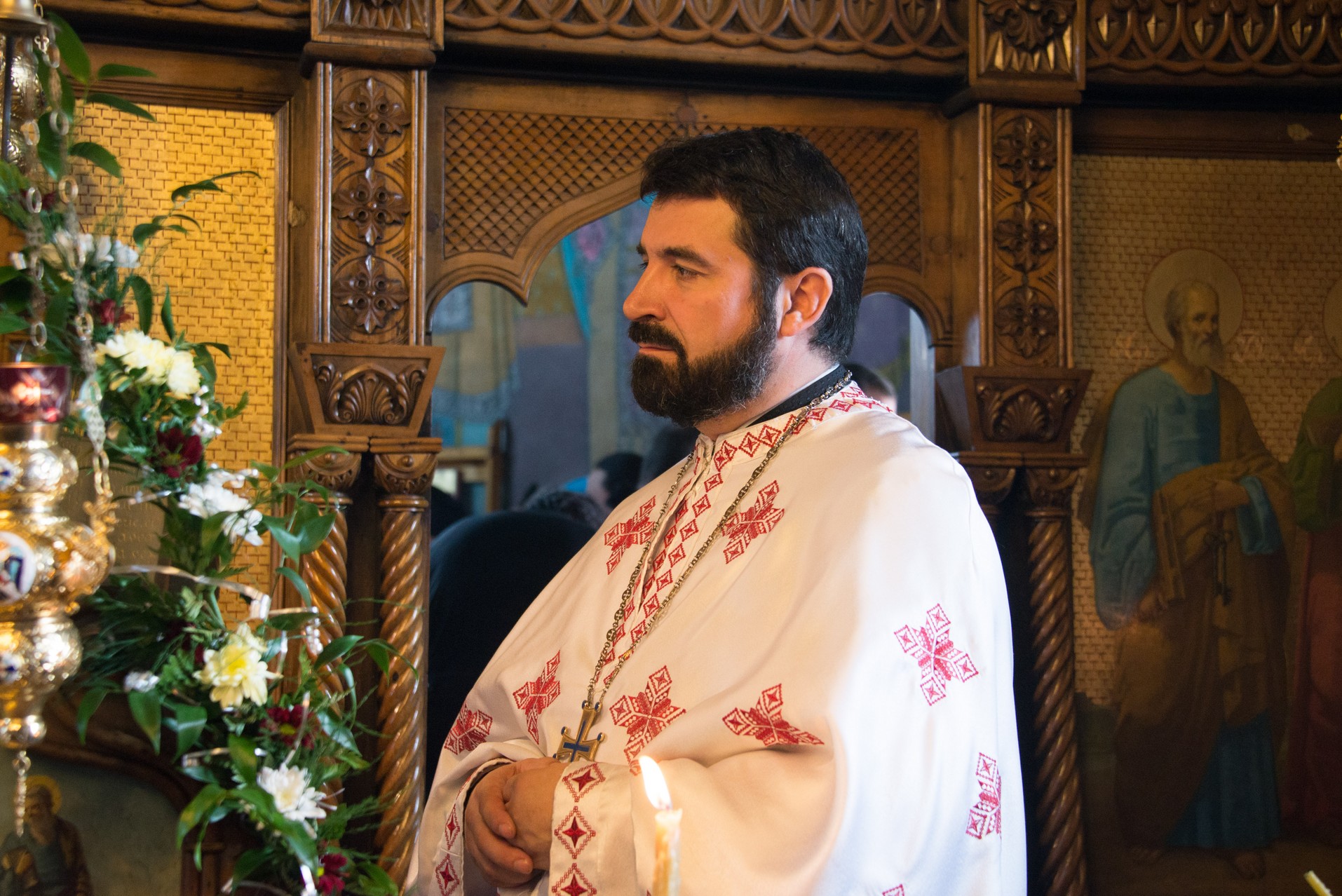 Foto: Tudorel Rusu Mitropolitul Teofan, la Parohia Hangu: „Omule, pe cine ai în inima ta, acela este dumnezeul tău”