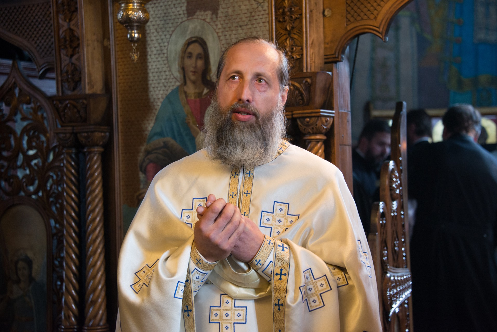 Foto: Tudorel Rusu Mitropolitul Teofan, la Parohia Hangu: „Omule, pe cine ai în inima ta, acela este dumnezeul tău”