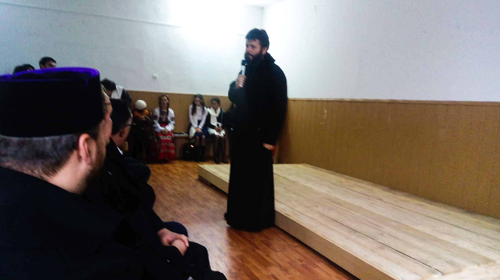 Misiune prin cântec și pictură în comuna Șcheia din județul Iași