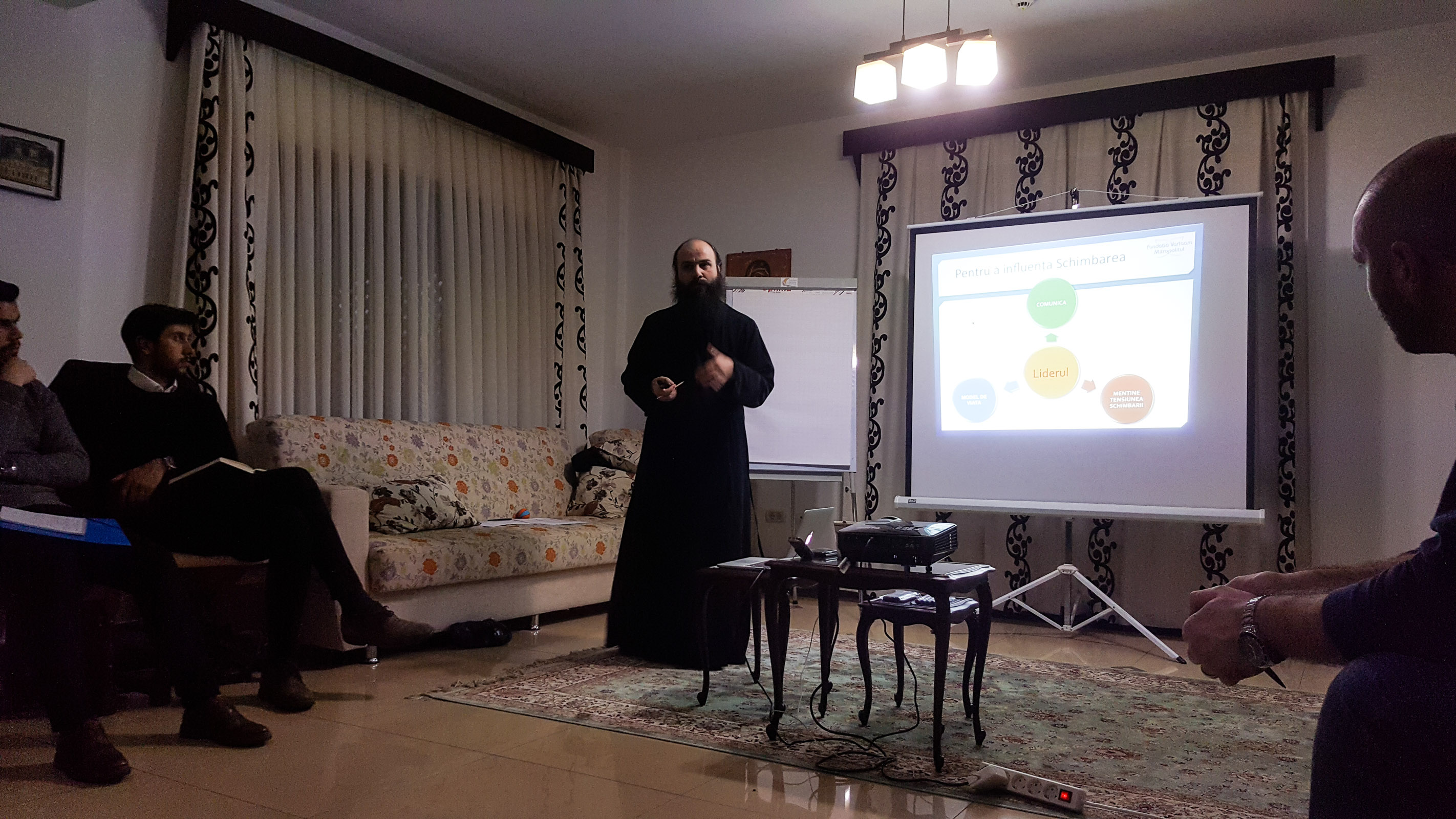 Experienţe de formare la mănăstirile din Bucovina pentru studenții din anul al II-lea al Masteratului „Misiune şi slujie pastorală”