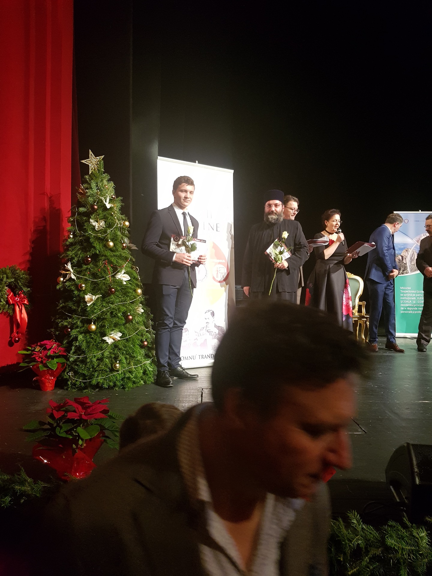 Elevii olimpici ai Seminarului Teologic „Veniamin Costachi” de la Mănăstirea Neamț, premiați la Sărbătoarea Școlii Nemțene