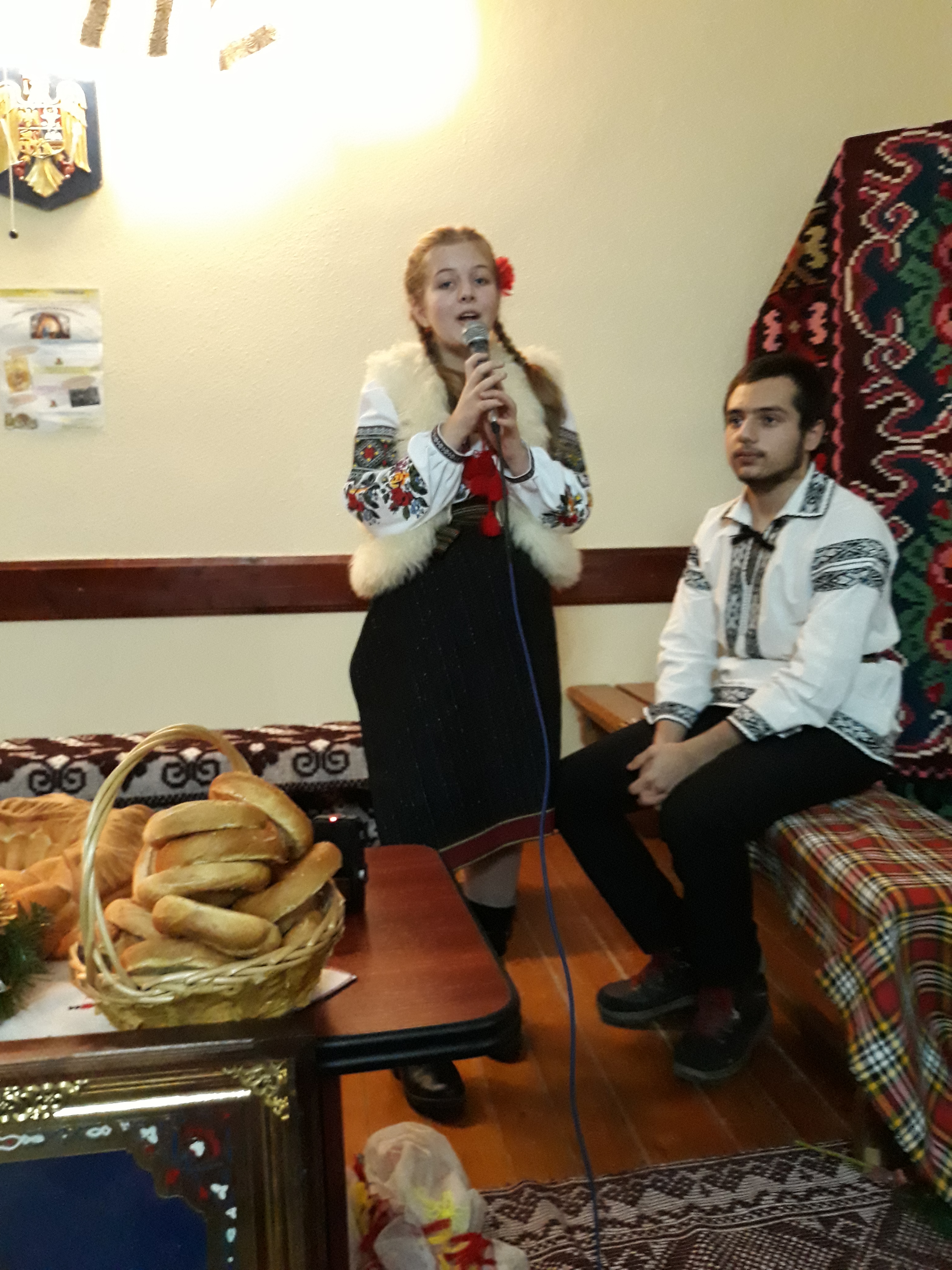 „Miracolul Crăciunului“ la Colegiul „Mihail Sadoveanu“ din Paşcani