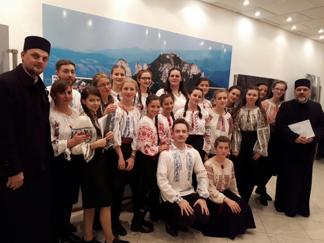 Acţiune caritabilă “Iubiţi să dăruiţi!”, la Piatra Neamţ