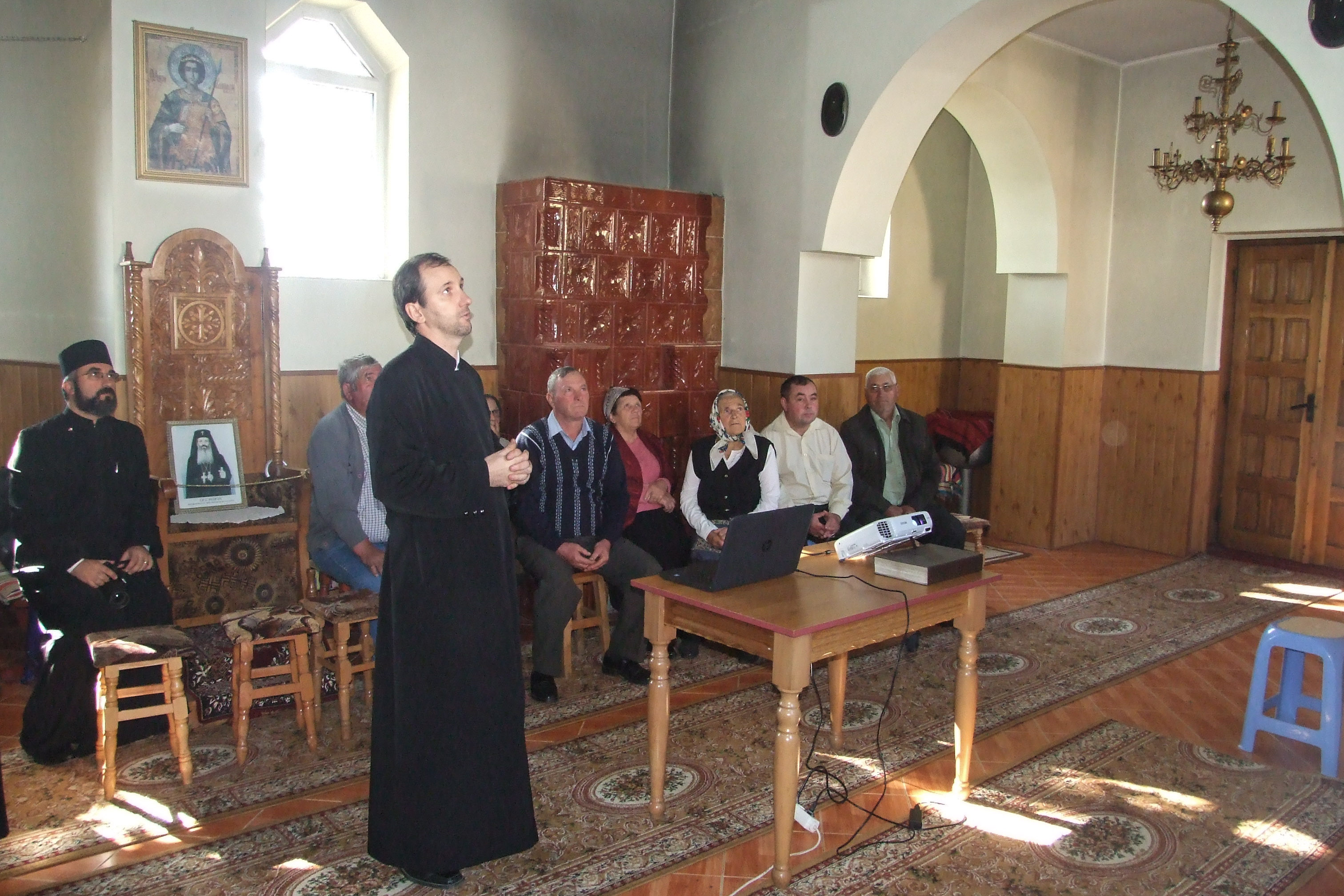 „Catehezele vin în sprijinul credincioşilor pentru întărirea credinţei”