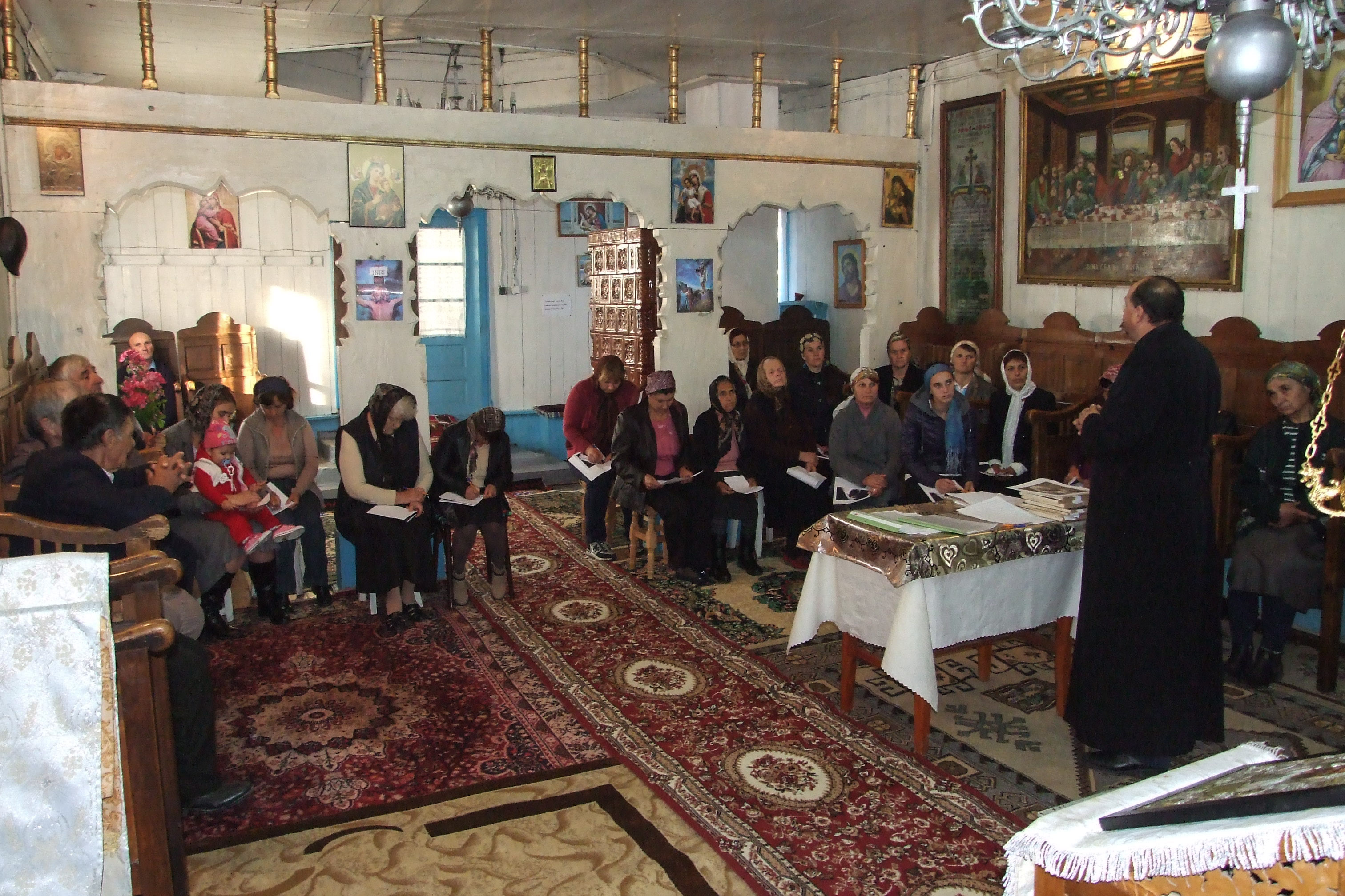 „Catehezele vin în sprijinul credincioşilor pentru întărirea credinţei”