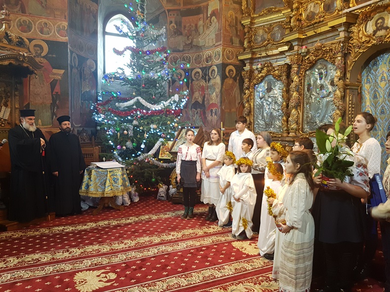 „Noapte de Crăciun“ în Protopopiatul Moineşti