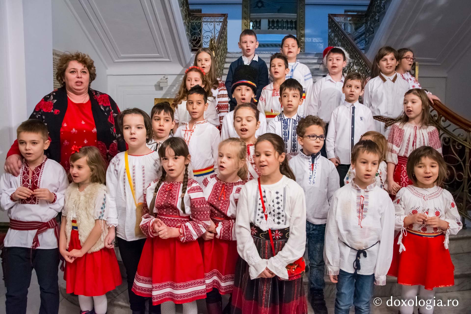 Colindători la Reședința Mitropolitană 2017 – Şcoala „Alexandru Vlahuţă” din Iaşi, clasa I-a