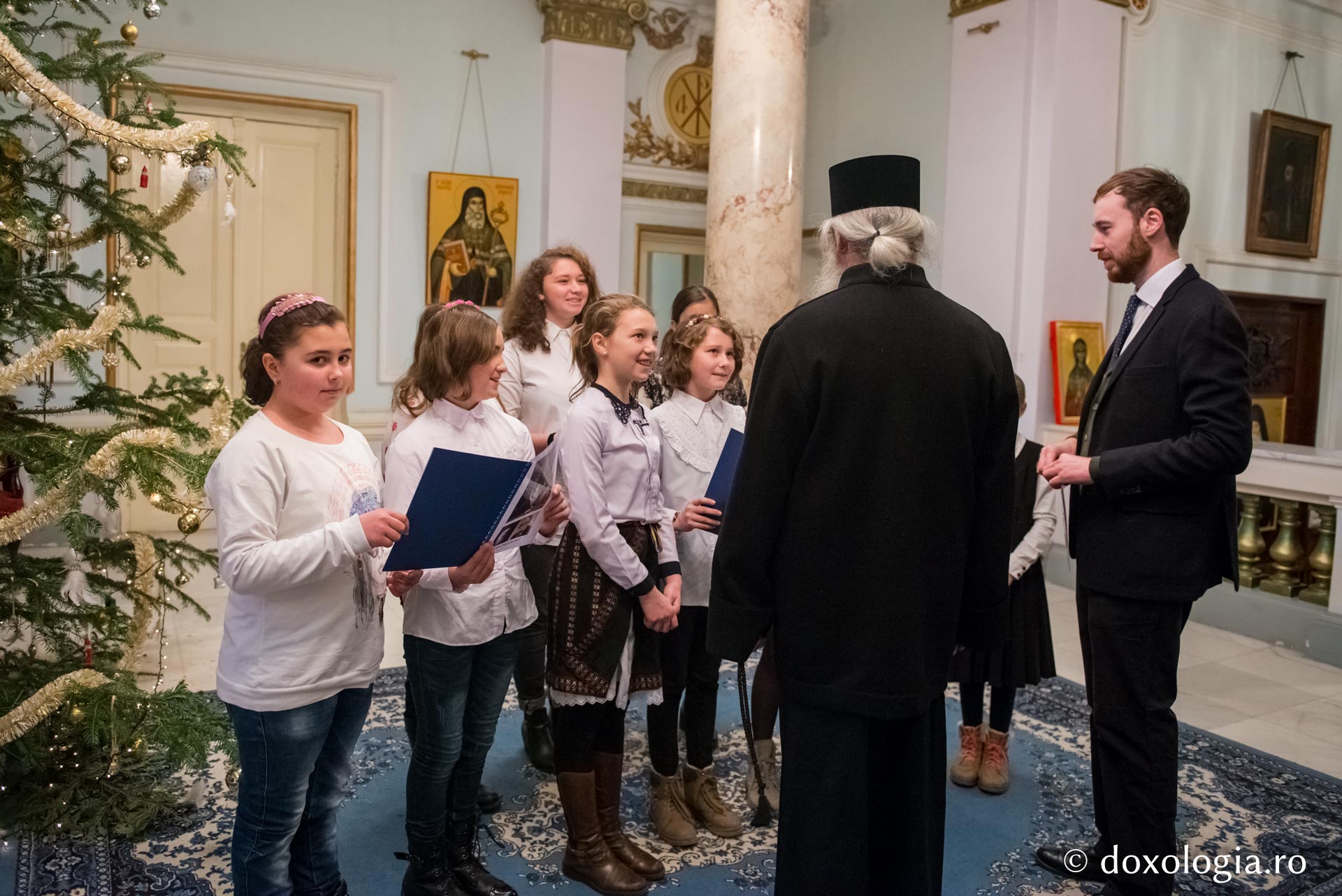 Colindători la Reședința Mitropolitană 2017 – Parohia Schitu Duca