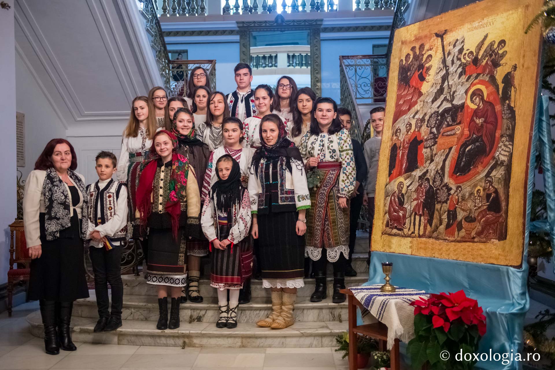 Colindători la Reședința Mitropolitană 2017 – Corul „Angeli“ al parohiei„Sf. Haralambie“ din Târgu Neamţ