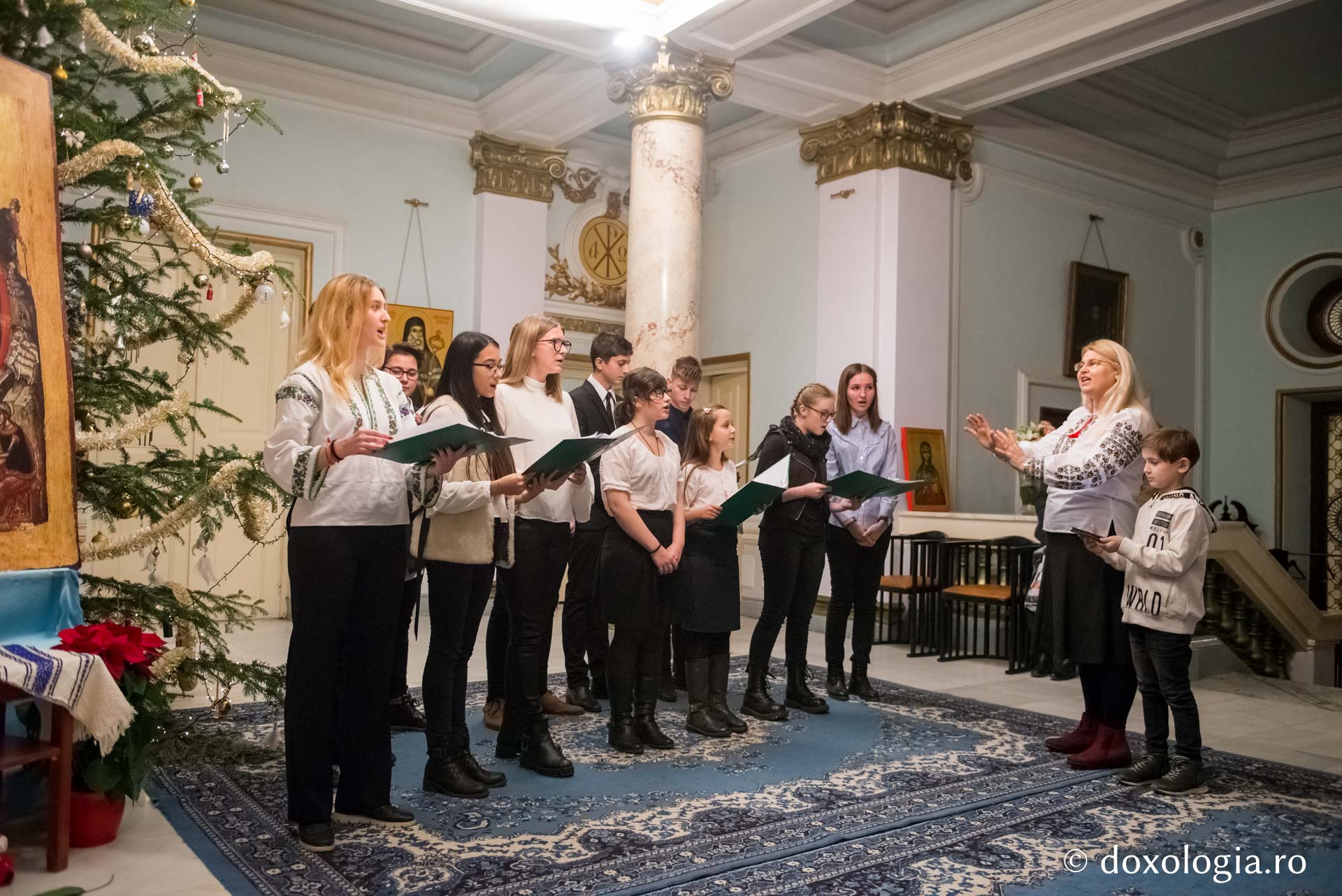 Colindători la Reședința Mitropolitană 2017 – Parohia „Sfântul Prooroc Daniel” Iaşi