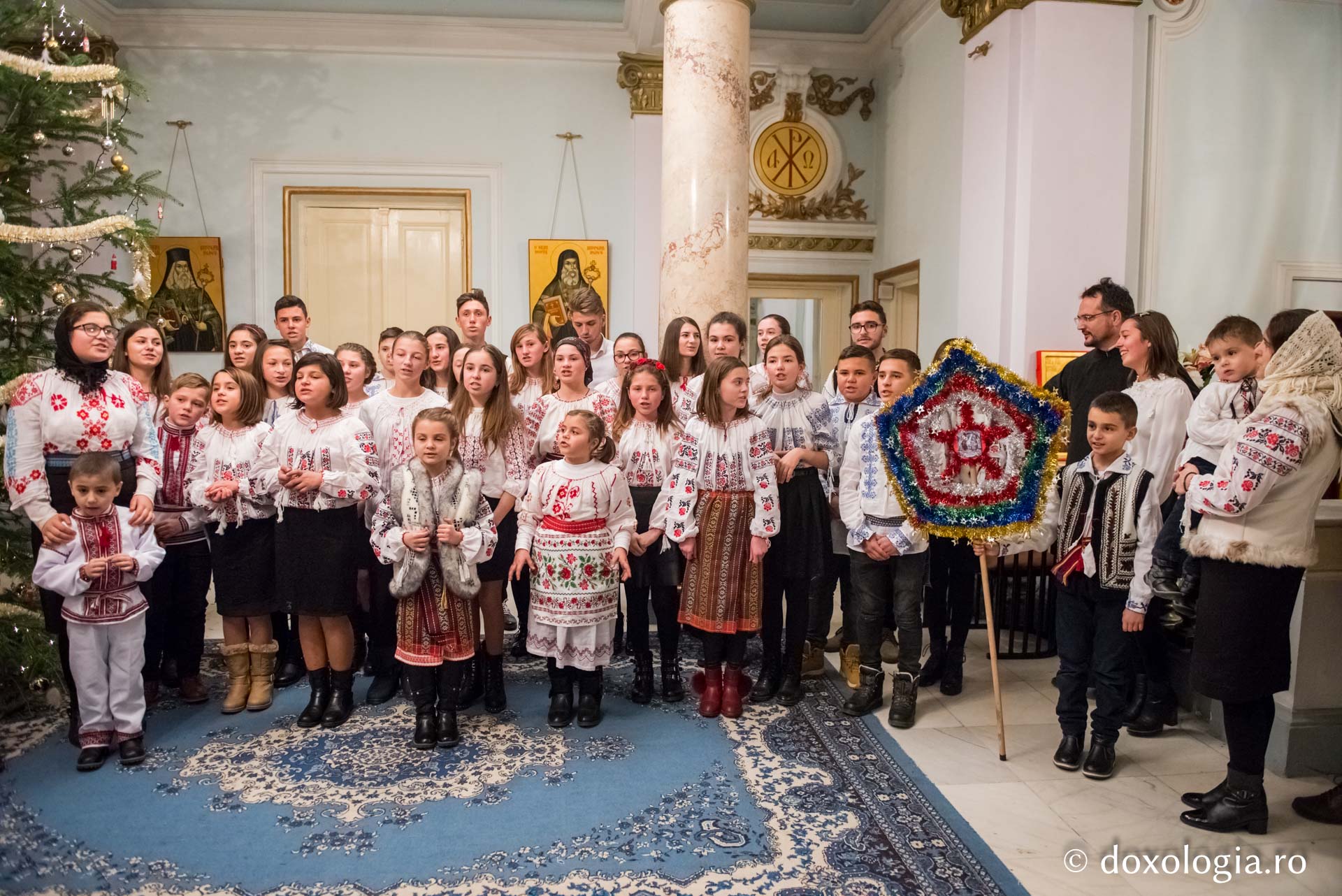 Colindători la Reședința Mitropolitană 2017 – Parohia Pietrişurile