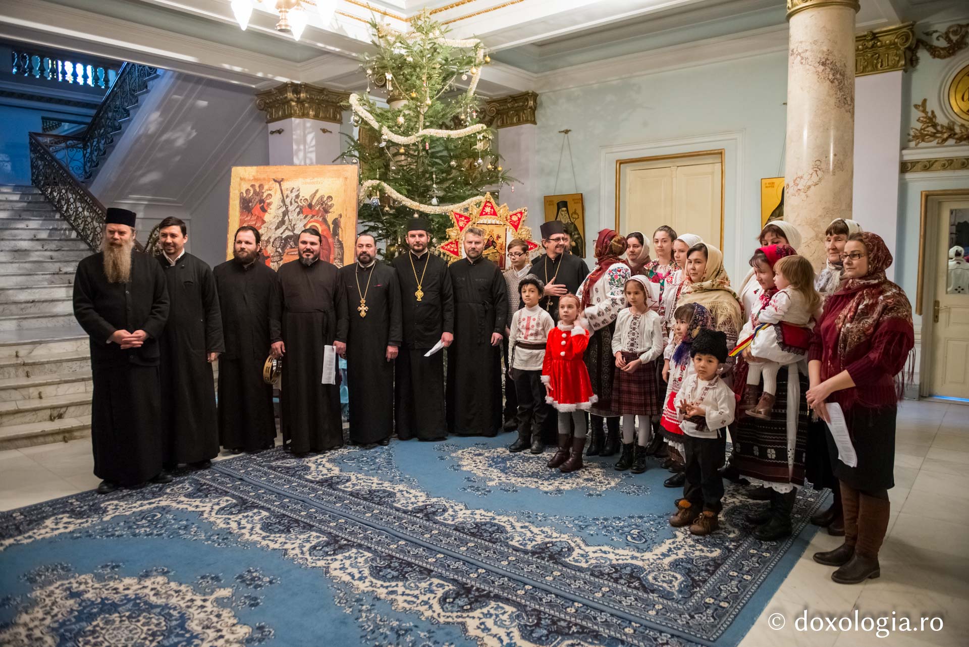 Colindători la Reședința Mitropolitană 2017 – Grup de colindători din Basarabia
