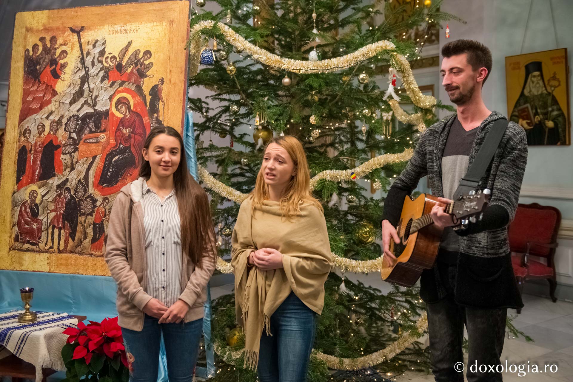 Colindători la Reședința Mitropolitană 2017 – Trio vocal-instrumental