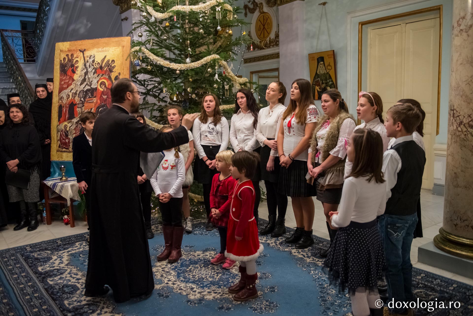 Colindători la Reședința Mitropolitană 2017 – Parohia Movileni