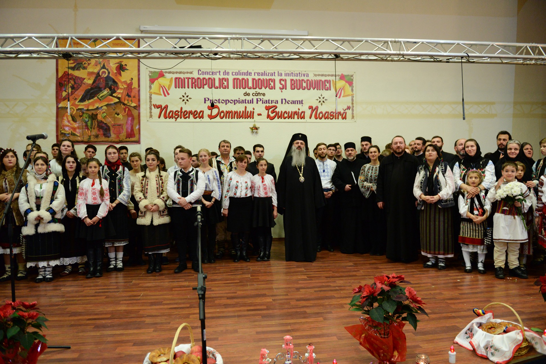 Mitropolitul Teofan, la Piatra Neamț: „În biserica din sat sau din oraș se află Același Prunc ca la Betleem”