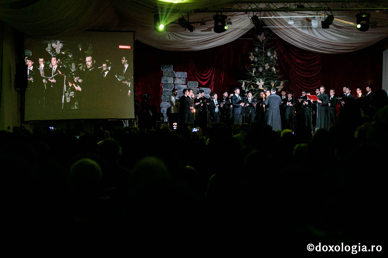 Concertul de colinde al Mitropoliei Moldovei și Bucovinei - încununare a Anului dedicat mărturisitorilor din temnițele comuniste