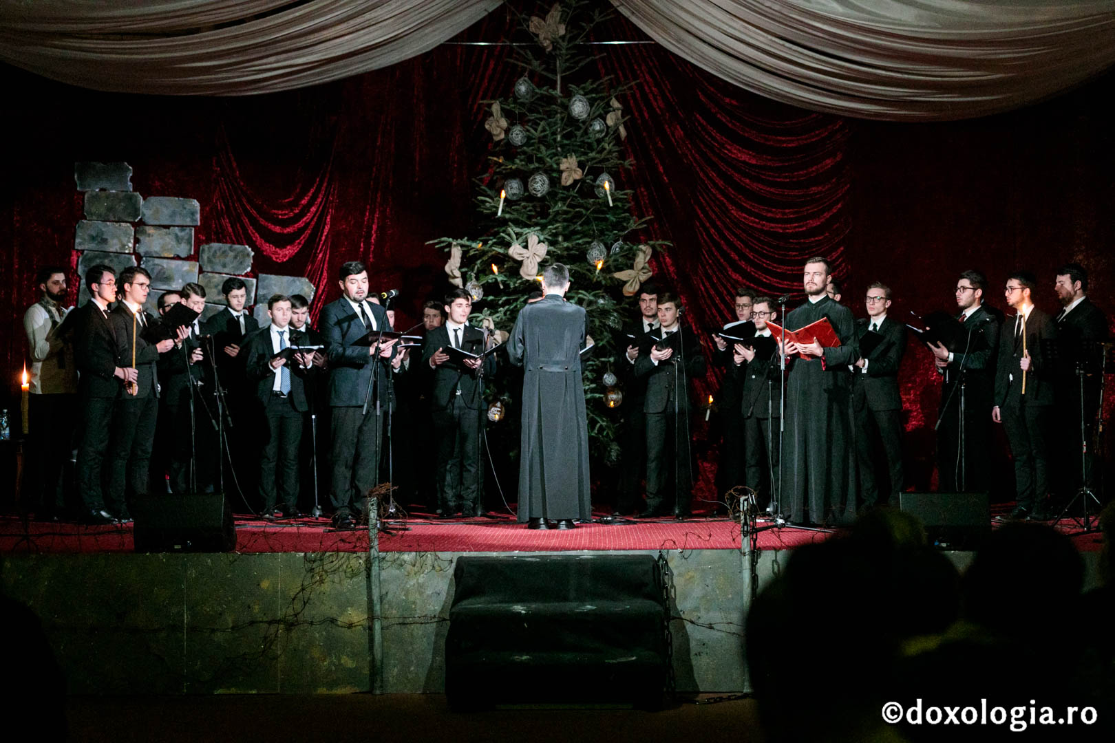 Concertul de colinde al Mitropoliei Moldovei și Bucovinei - încununare a Anului dedicat mărturisitorilor din temnițele comuniste